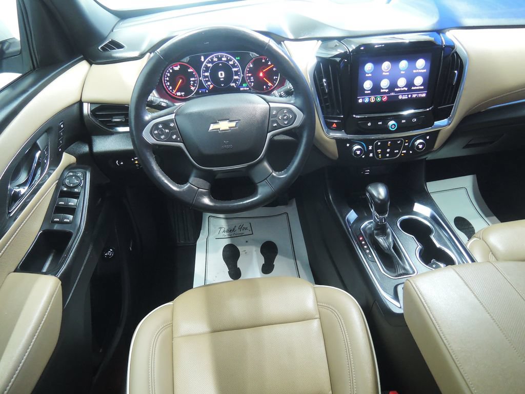 Used 2022 Chevrolet Traverse Premier AWD/4WD image 11