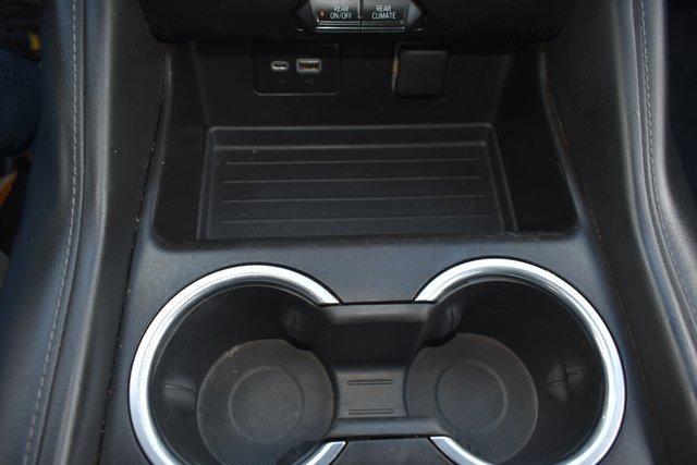 Used 2021 GMC Yukon XL SLE image 28