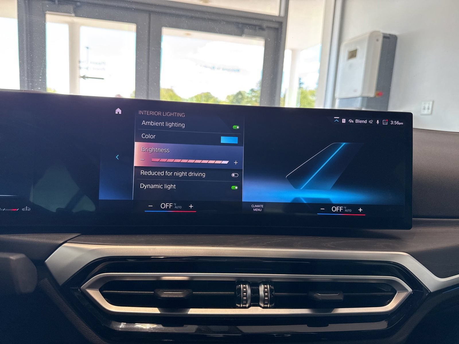 Certified 2023 BMW 330i xDrive Sedan w/ Premium Package AWD/4WD image 18