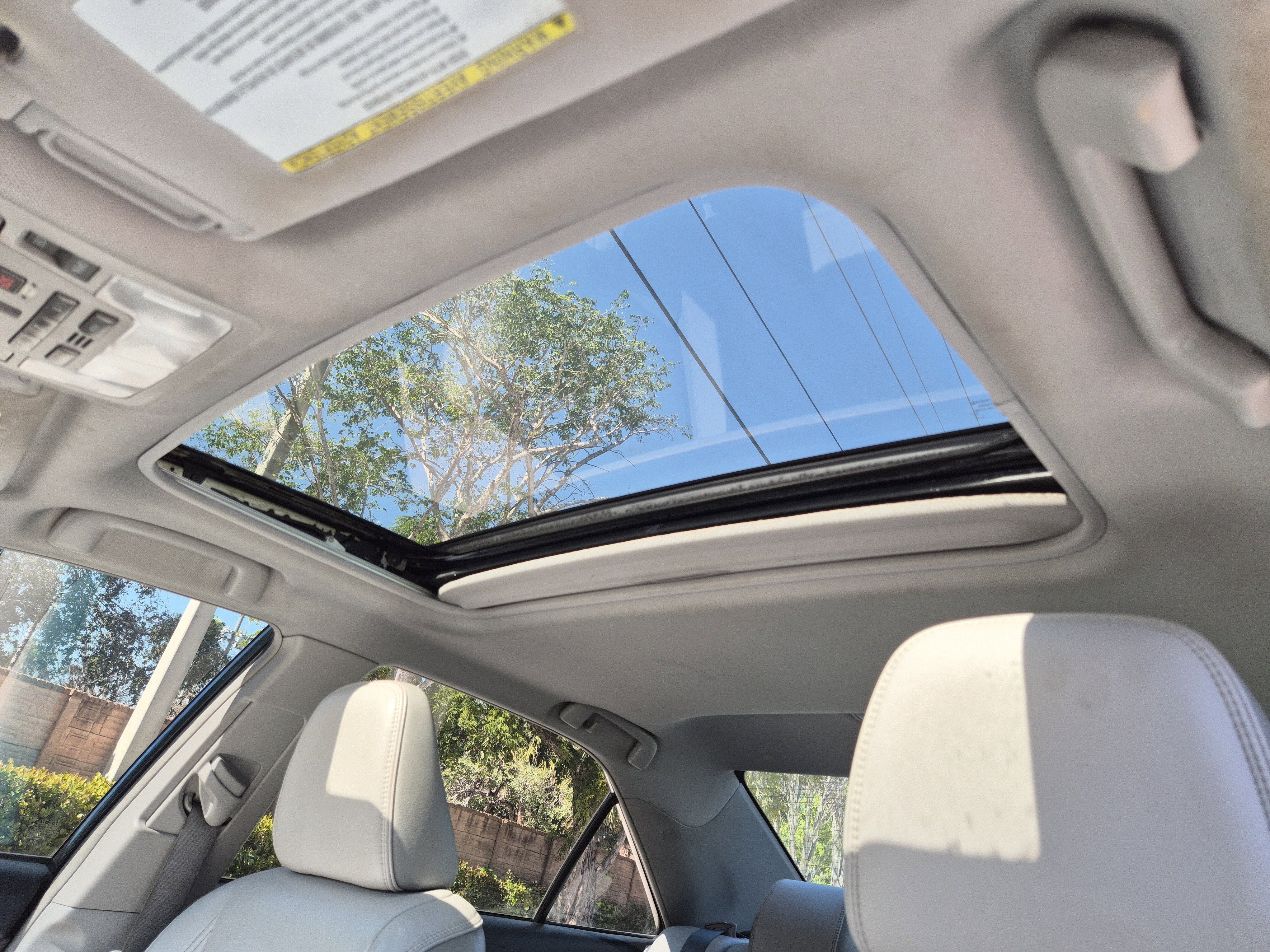 Used 2016 Toyota Camry XLE w/ Moonroof Package image 21