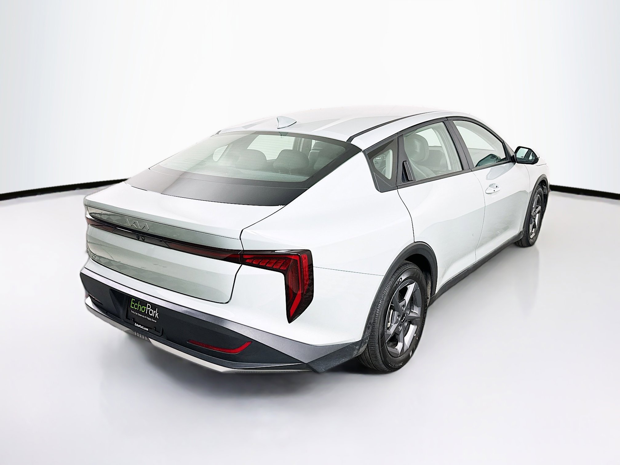 Used 2025 Kia K4 LXS image 9