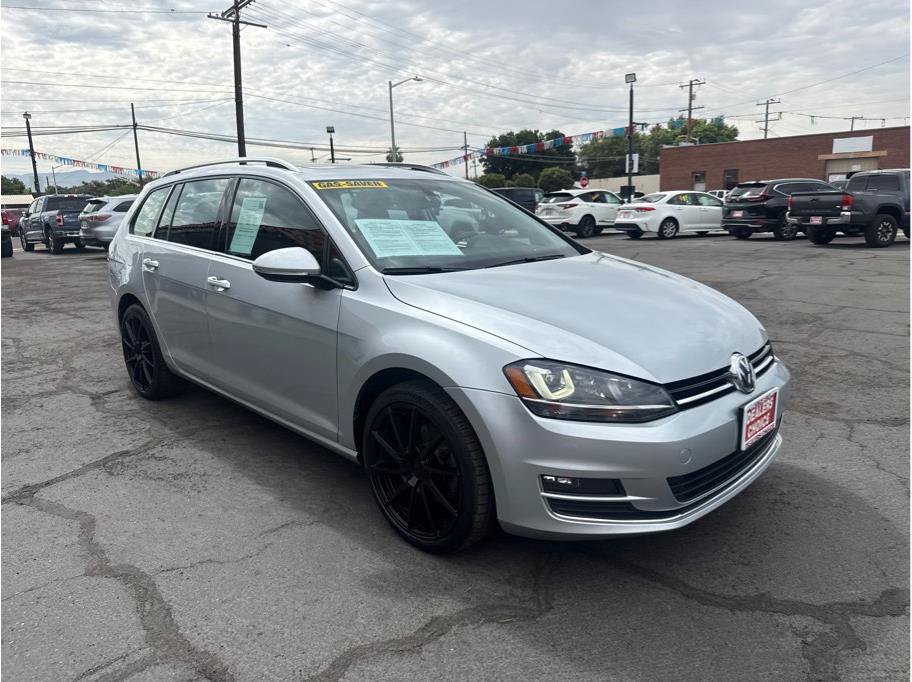 Used 2016 Volkswagen Golf SEL w/ Lighting Package (SEL) FWD image 4