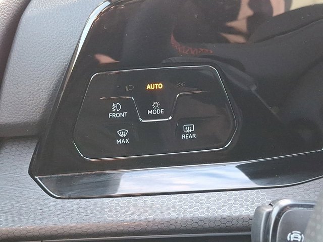 Used 2023 Volkswagen GTI SE image 26