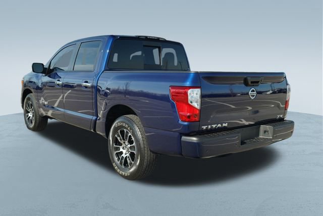 Used 2021 Nissan Titan SV w/ SV Convenience Package image 5