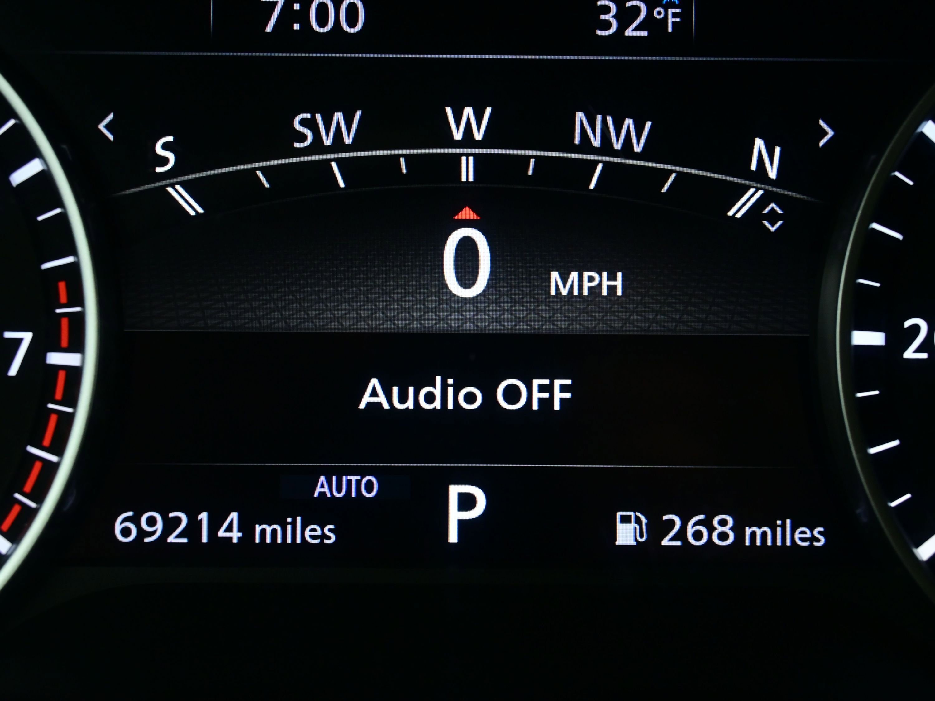 Used 2022 Nissan Pathfinder Platinum w/ Cargo Package image 28