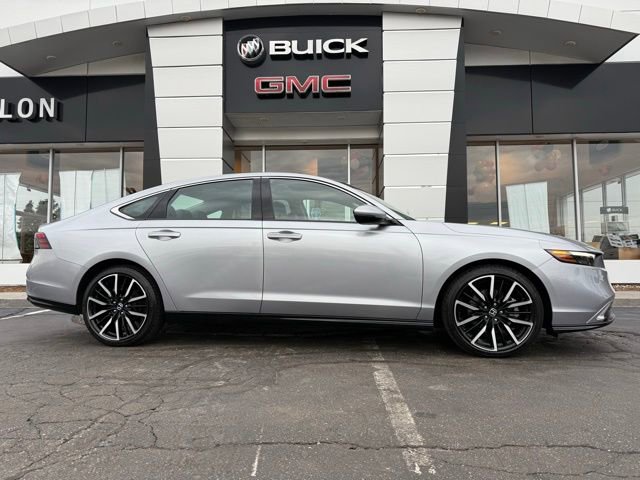 Used 2024 Honda Accord Touring image 1