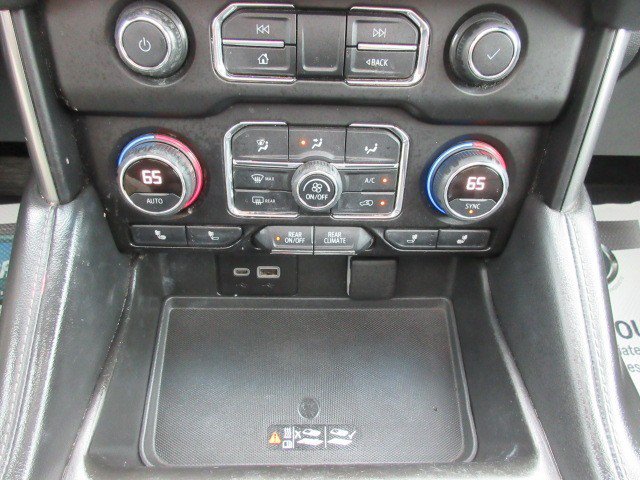 Used 2021 Chevrolet Tahoe Z71 w/ Z71 Signature Package AWD/4WD image 20