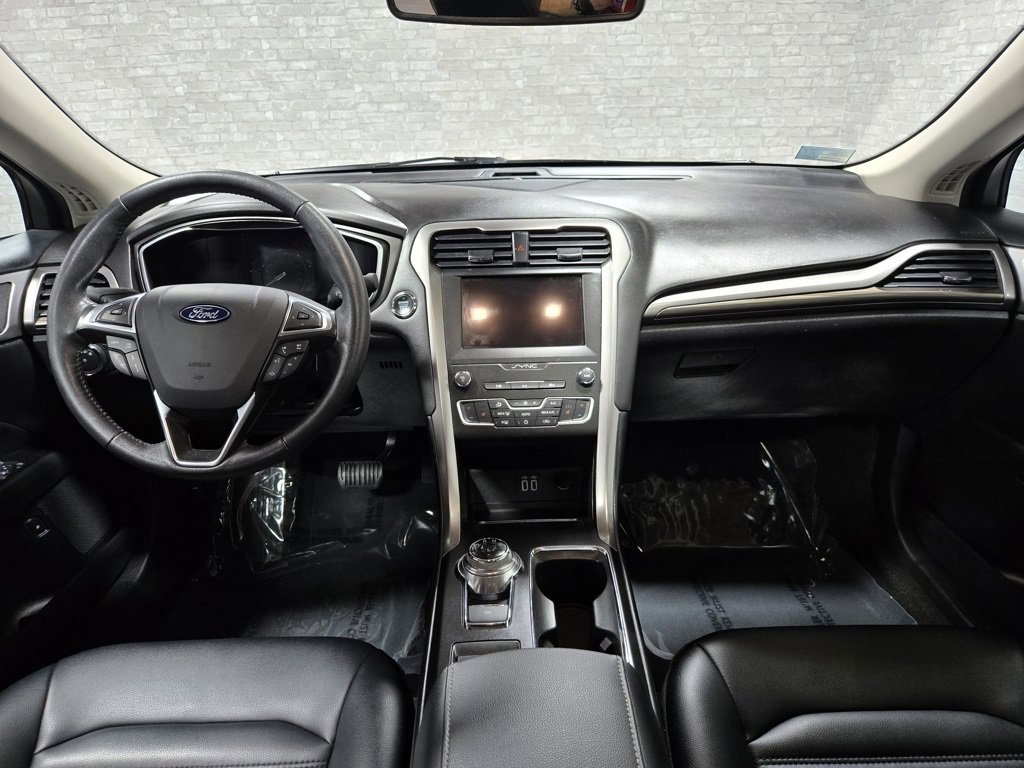 Used 2019 Ford Fusion SEL image 37