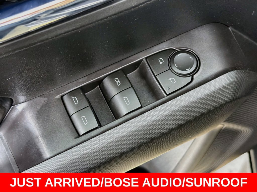 Used 2023 Chevrolet Colorado LT w/ LT Convenience Package II AWD/4WD image 18