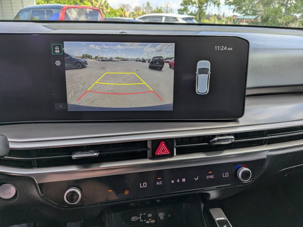 Certified 2025 Kia Sorento EX w/ Panoramic Sunroof Package FWD image 25