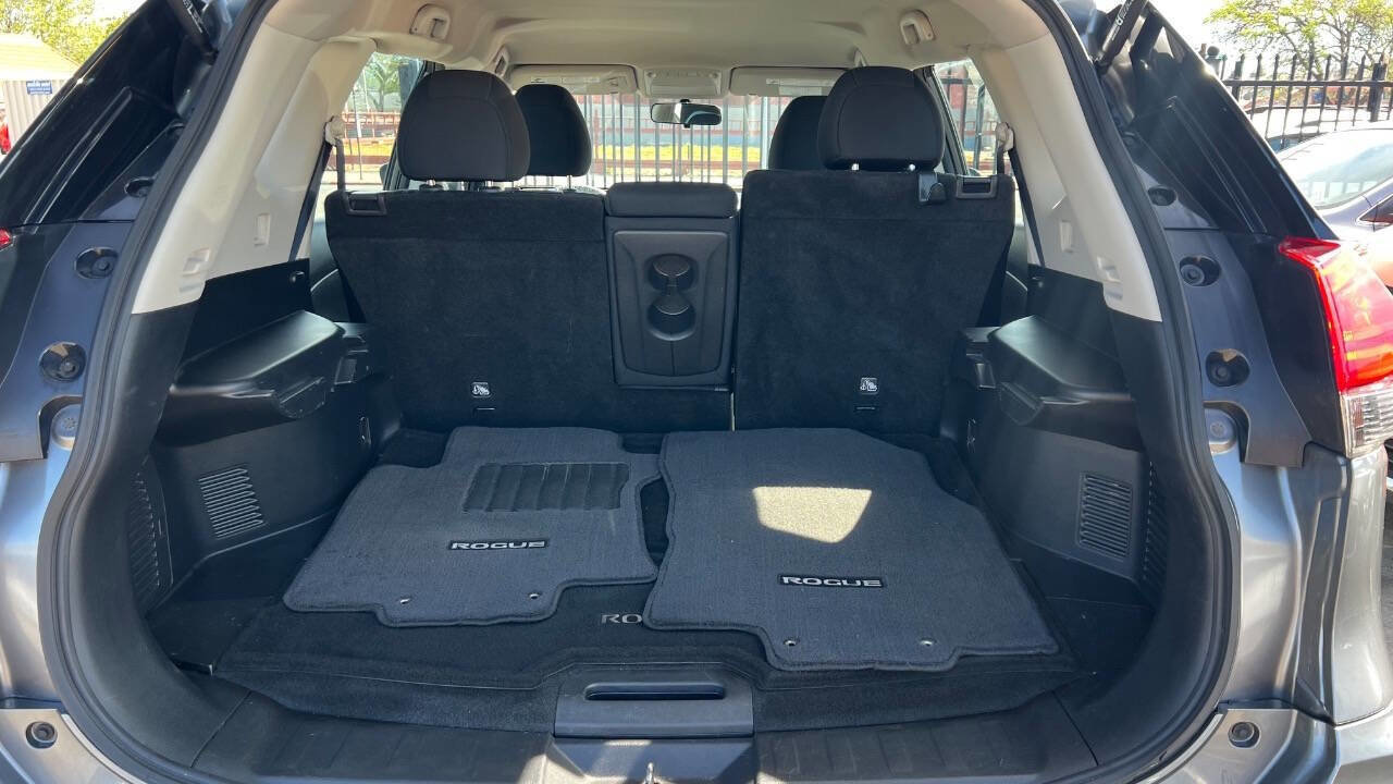 Used 2017 Nissan Rogue S image 27