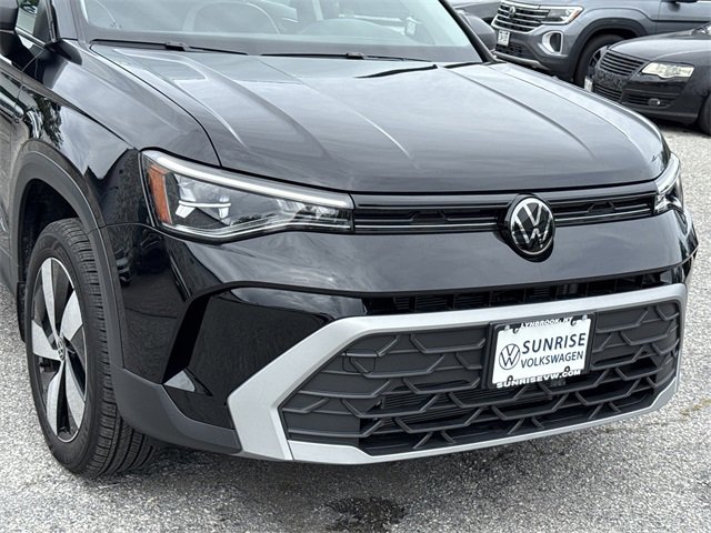 Used 2025 Volkswagen Taos S image 10