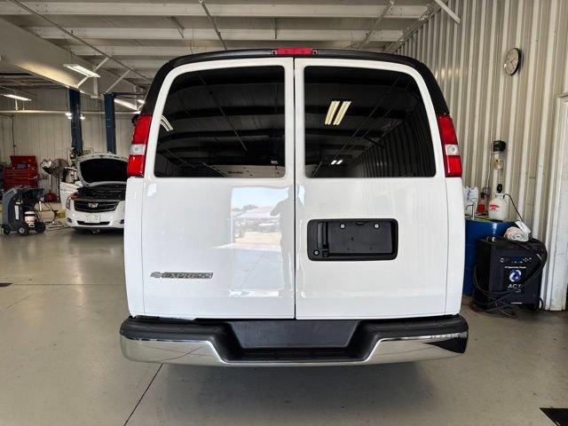 Used 2021 Chevrolet Express 2500 w/ Driver Convenience Package RWD image 6