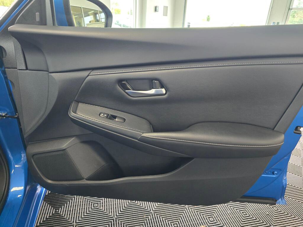Used 2024 Nissan Sentra SV FWD image 41