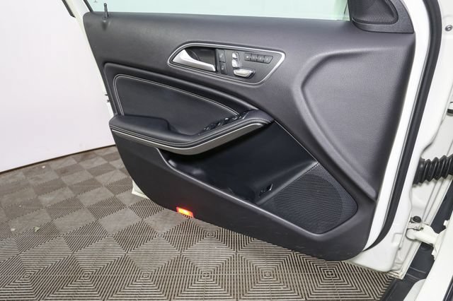 Used 2018 Mercedes-Benz GLA 250 4MATIC image 36