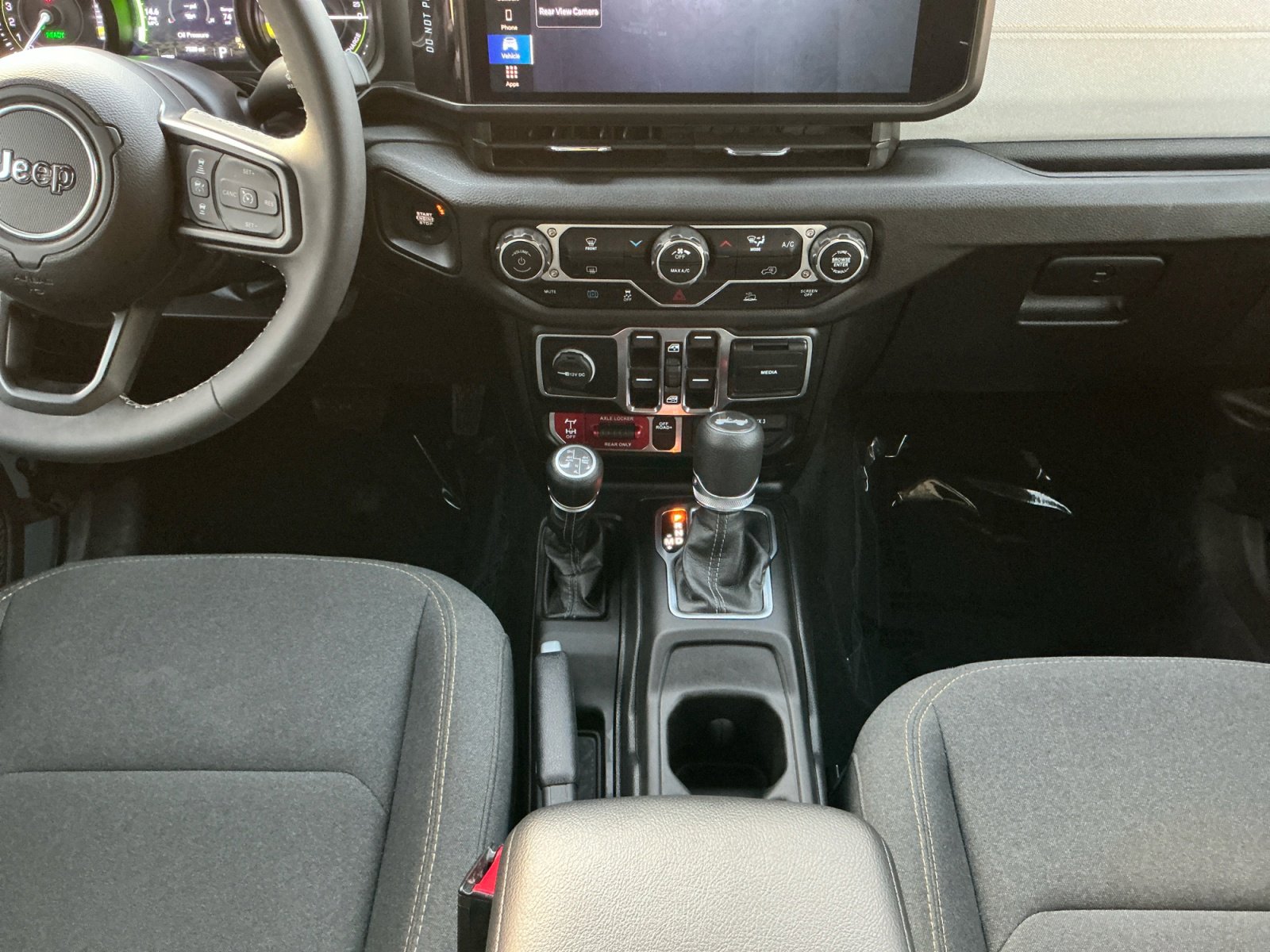 Used 2025 Jeep Wrangler Willys image 10