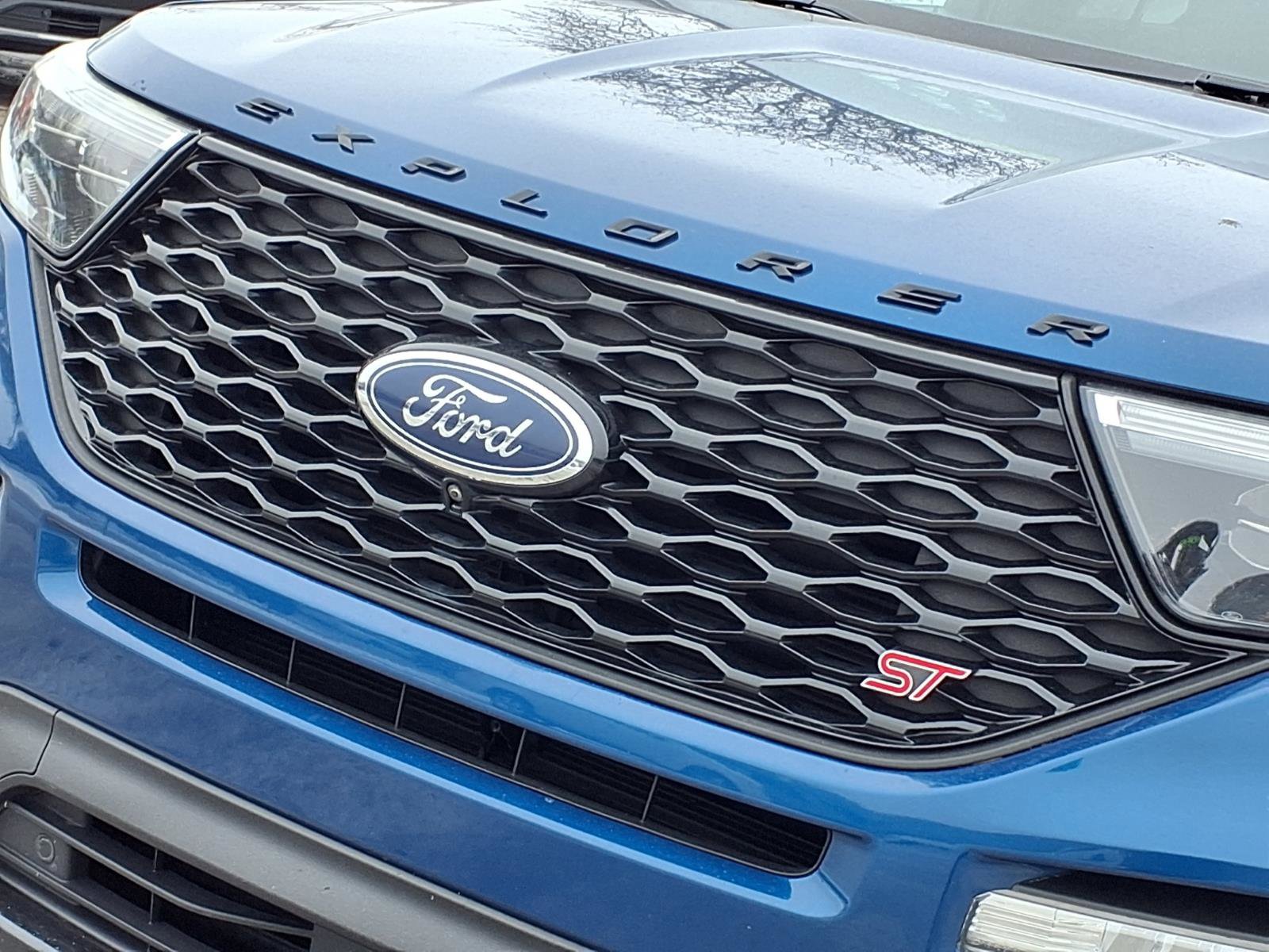Used 2020 Ford Explorer ST w/ ST Street Pack image 32
