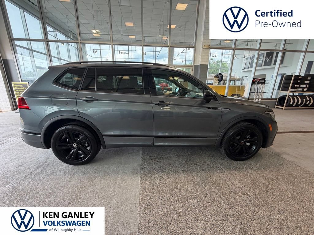 Certified 2024 Volkswagen Tiguan SE R-Line AWD/4WD image 4