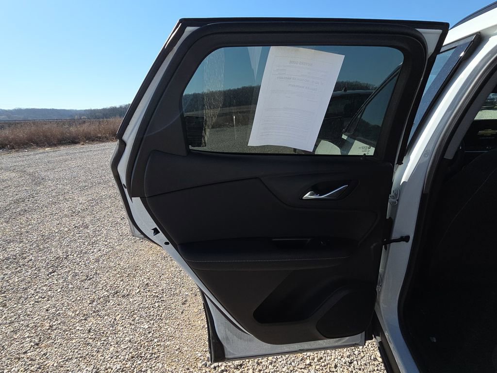 Used 2023 Chevrolet Blazer LT w/ Convenience Package image 12