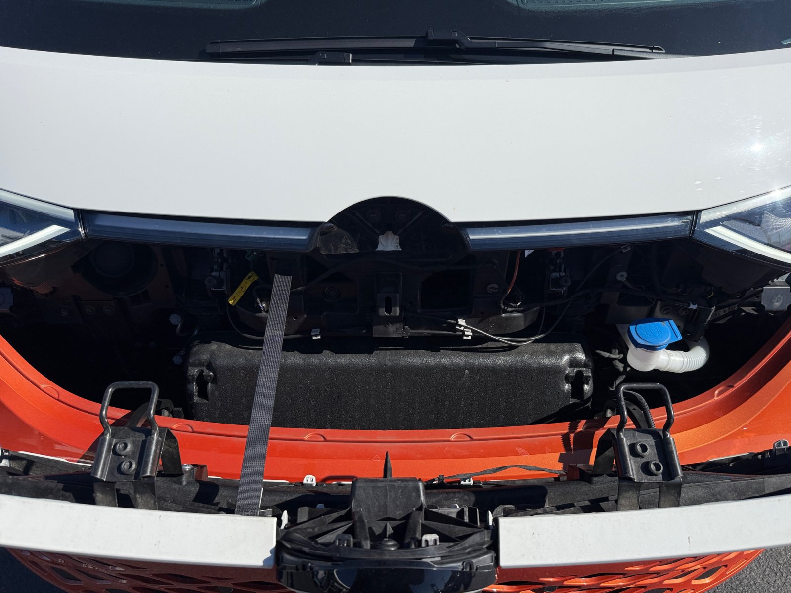 Certified 2025 Volkswagen ID. Buzz Pro S Plus RWD image 20