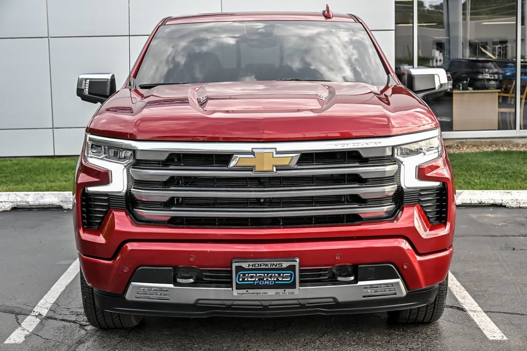 Used 2023 Chevrolet Silverado 1500 High Country w/ High Country Premium Package AWD/4WD image 4