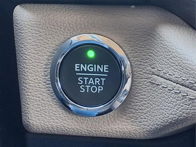 Used 2023 Ford Expedition Limited AWD/4WD image 30