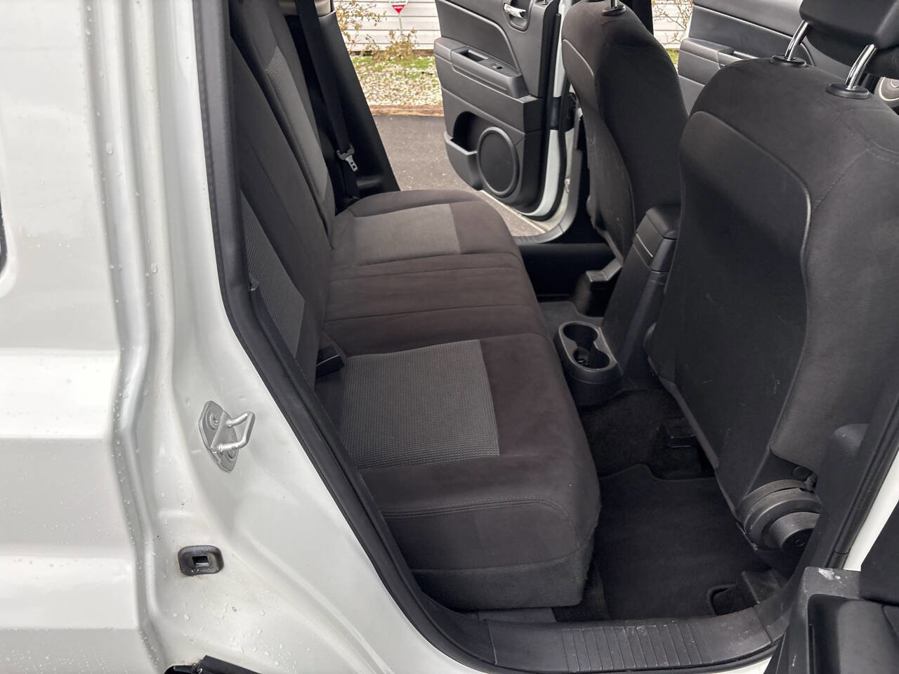 Used 2016 Jeep Patriot Sport w/ Power Value Group image 17