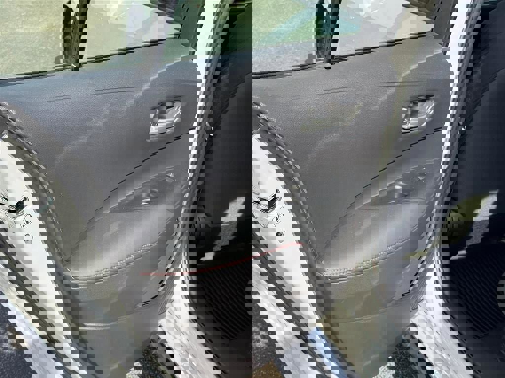 Certified 2025 Toyota Corolla SE w/ SE Premium Package image 16