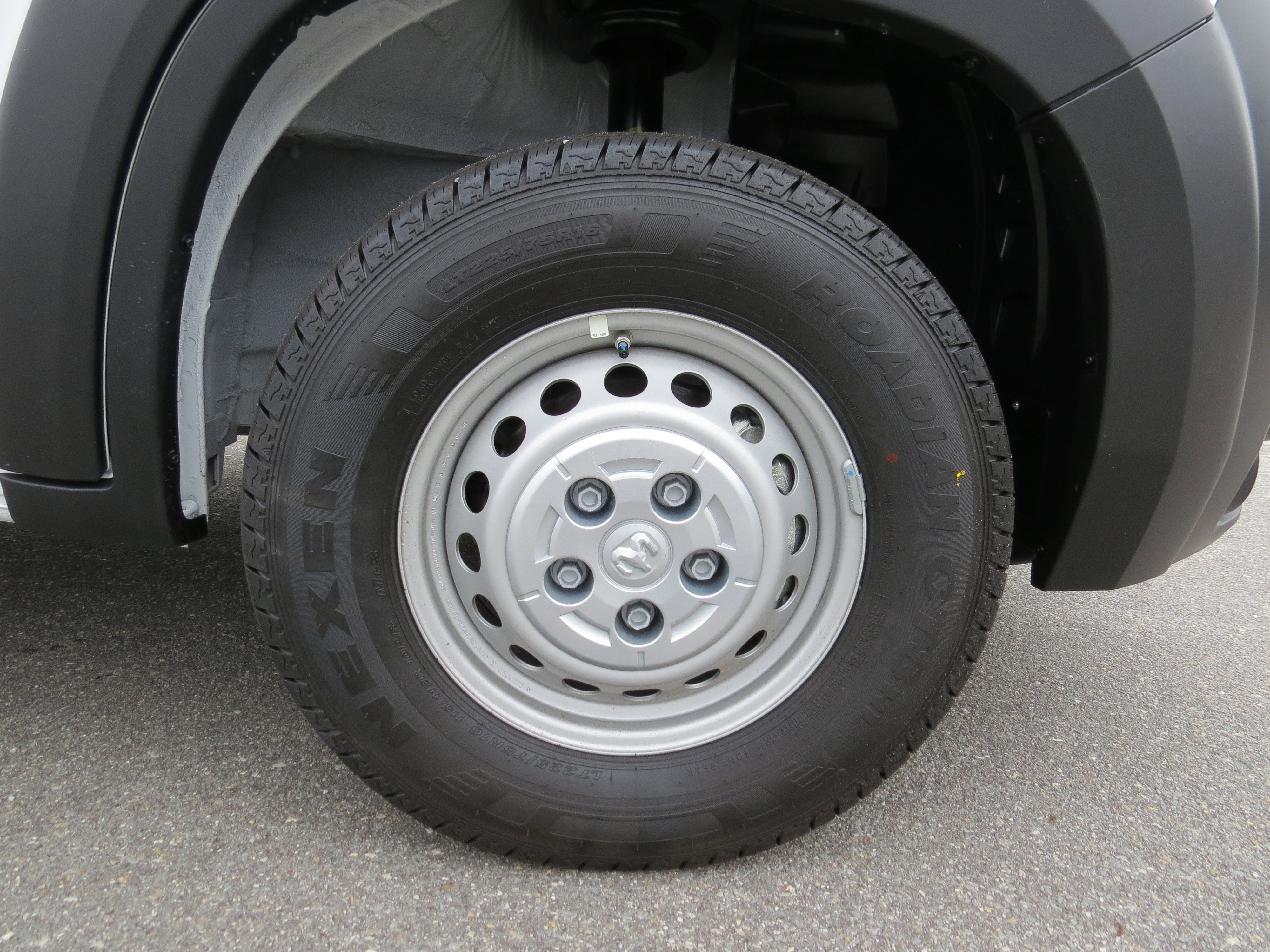 New 2026 RAM ProMaster 1500 w/ Convenience Group image 10