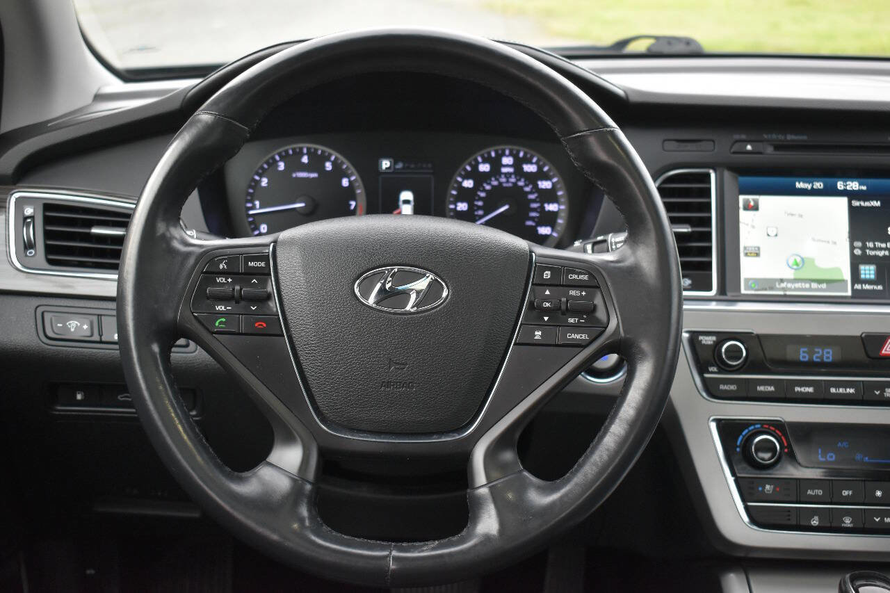 Used 2015 Hyundai Sonata Limited w/ Option Group 06 image 20