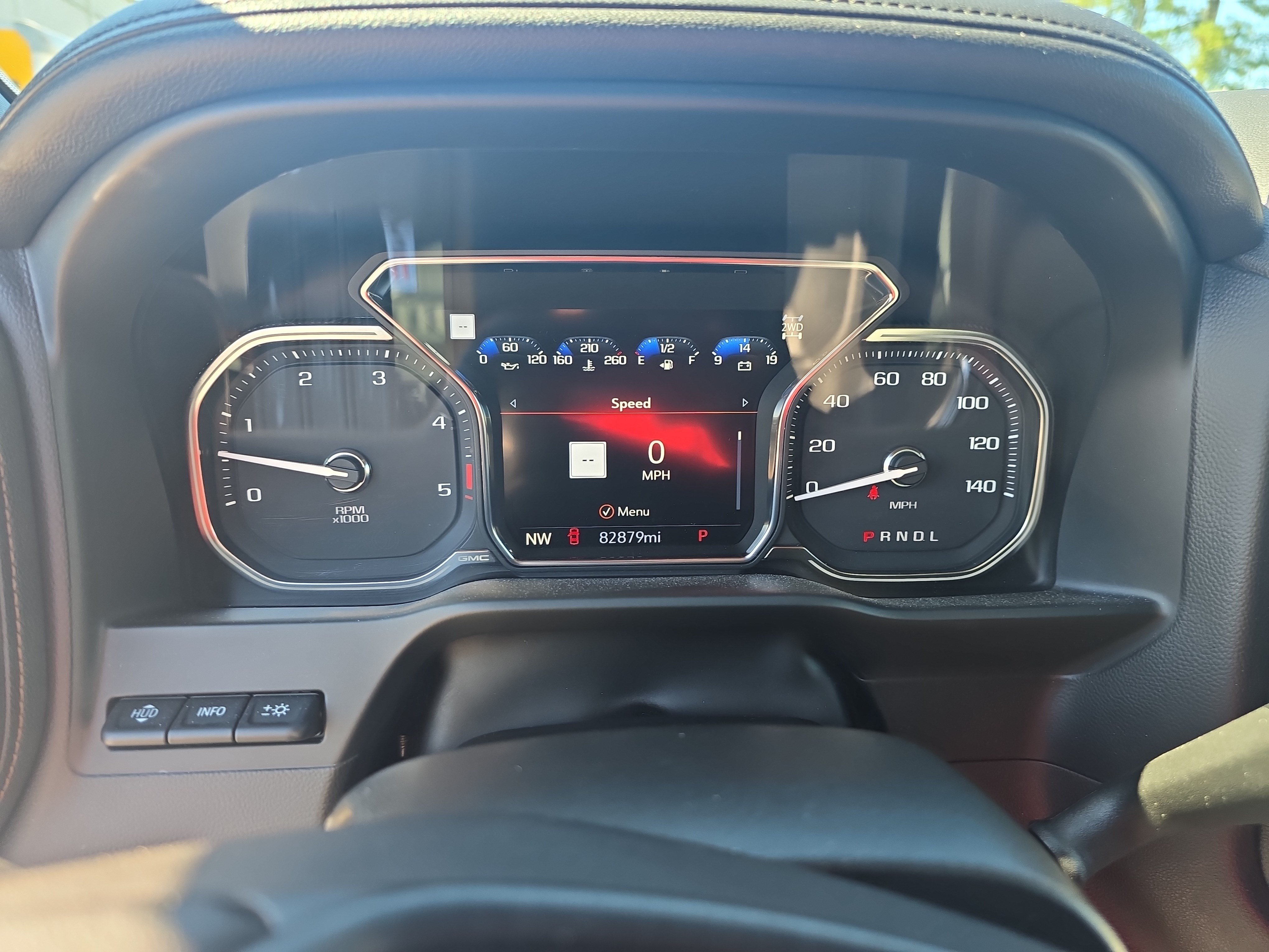 Used 2021 GMC Sierra 2500 AT4 w/ AT4 Preferred Package AWD/4WD image 20