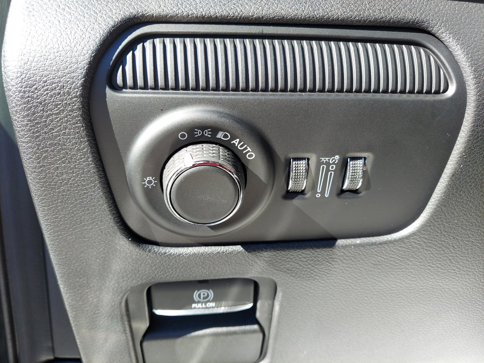 New 2026 Jeep Grand Wagoneer Summit image 29