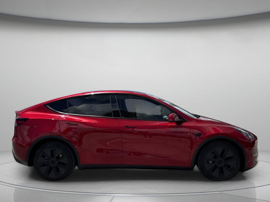 Used 2025 Tesla Model Y Long Range AWD/4WD image 2