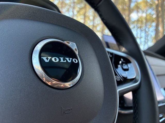 New 2026 Volvo XC90 B6 Plus w/ Protection Package Premier AWD/4WD image 28