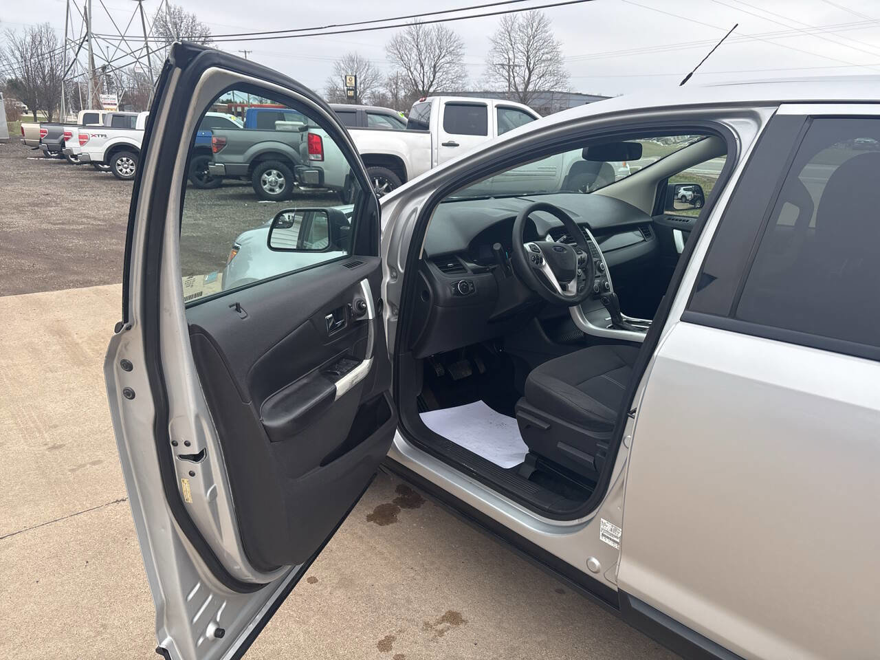 Used 2013 Ford Edge SE FWD image 11