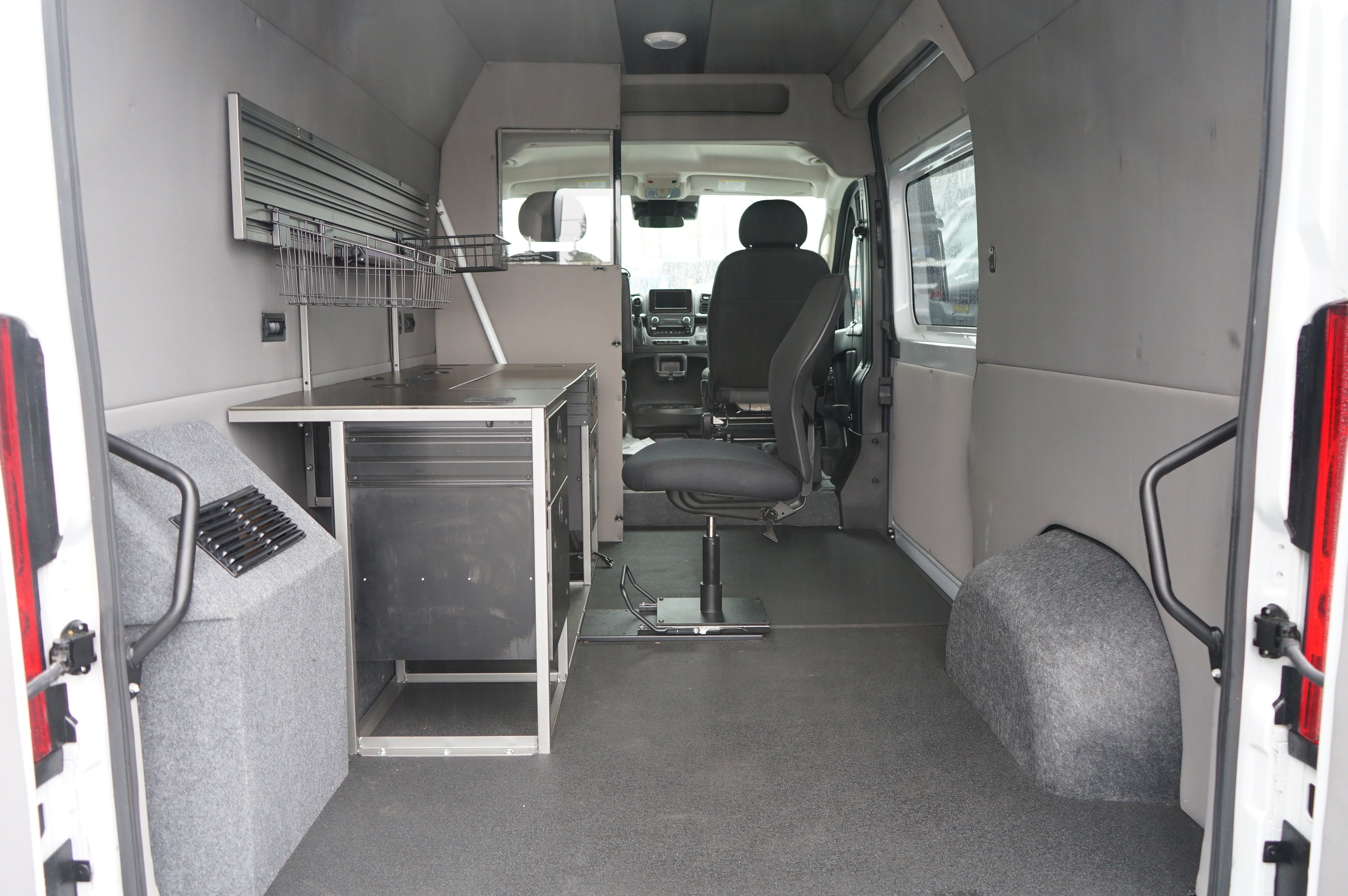 Used 2024 RAM ProMaster 1500 w/ Quick Order Package 22G SLT FWD image 10