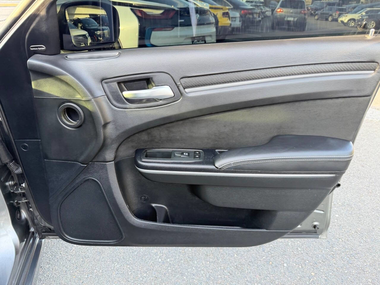 Used 2012 Chrysler 300 SRT8 w/ Leather Interior Group image 19