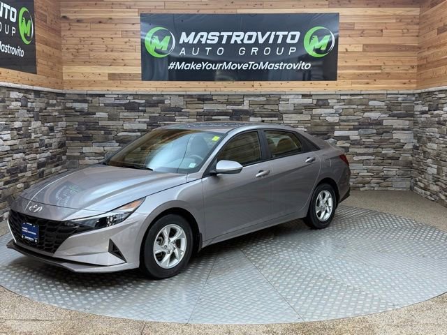 Used 2023 Hyundai Elantra SE FWD image 5