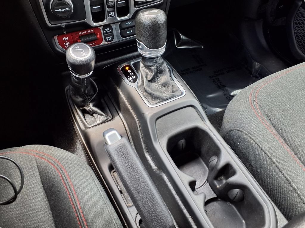 Certified 2025 Jeep Wrangler Unlimited Rubicon AWD/4WD image 11