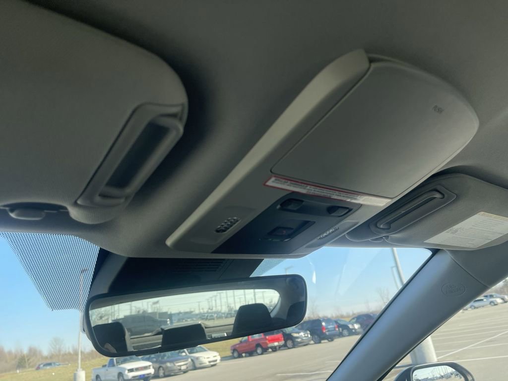 Used 2025 Toyota Camry LE w/ Convenience Package image 28