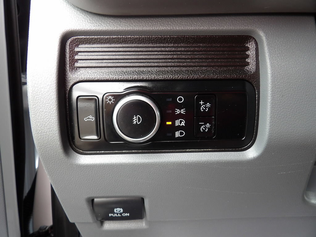 Used 2024 Ford F250 XLT w/ FX4 Off-Road Package AWD/4WD image 19