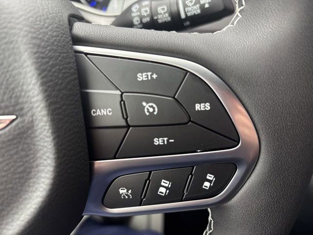 New 2026 Chrysler Pacifica Select image 22