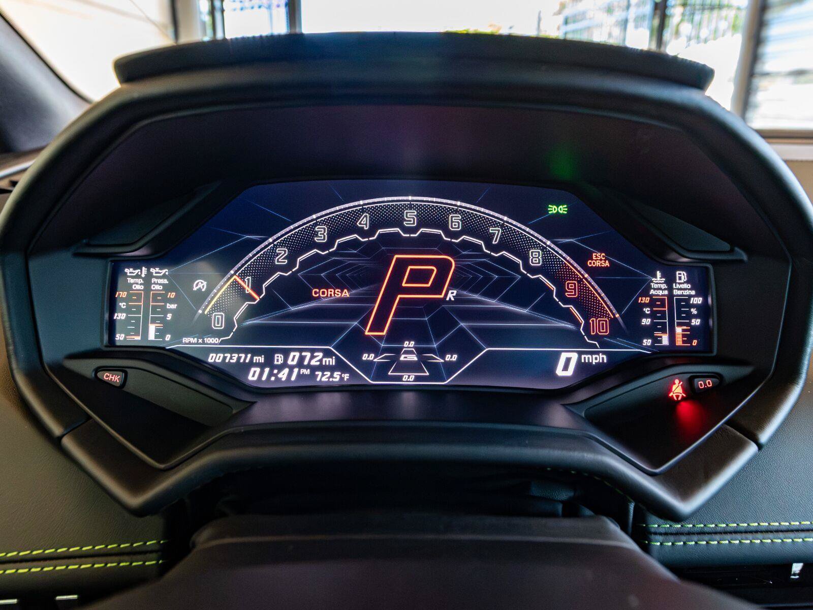 Used 2023 Lamborghini Huracan Tecnica RWD image 32