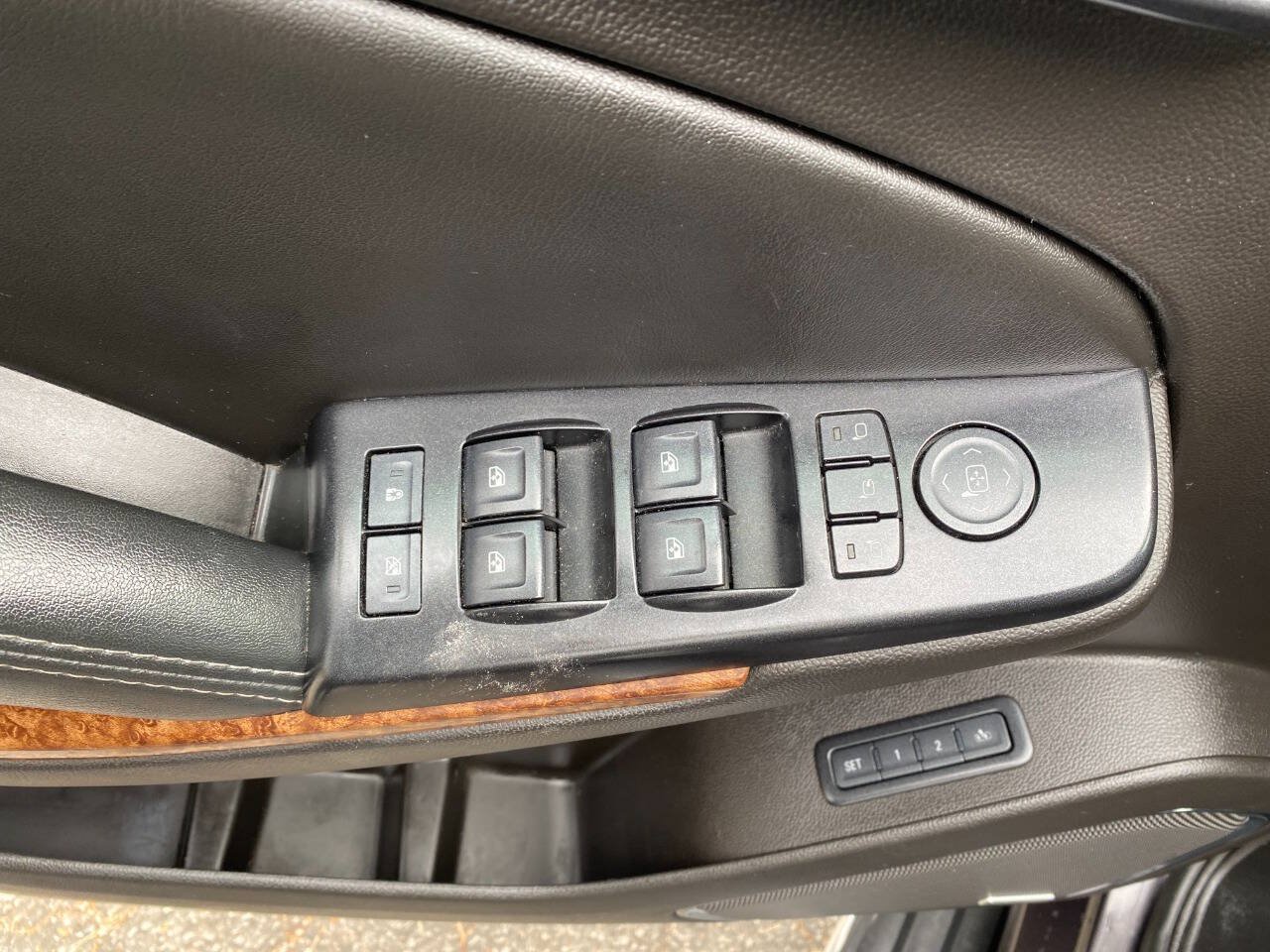 Used 2017 Chevrolet Tahoe Premier RWD image 17