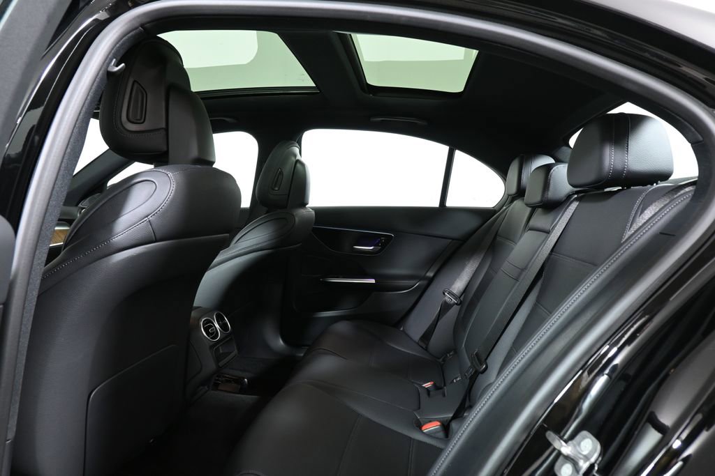 Certified 2025 Mercedes-Benz C 300 4MATIC Sedan image 31