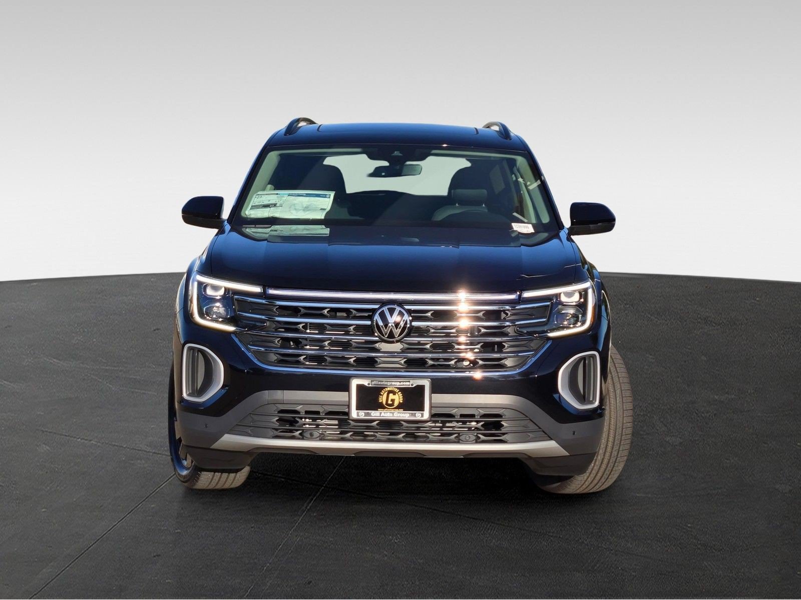 New 2026 Volkswagen Atlas SE FWD image 3