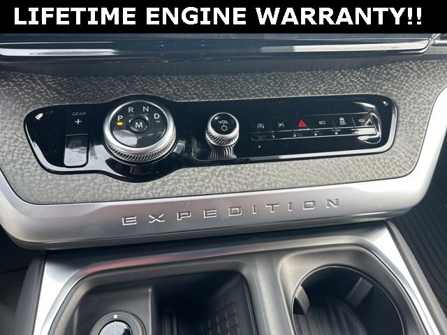 New 2025 Ford Expedition Tremor image 28