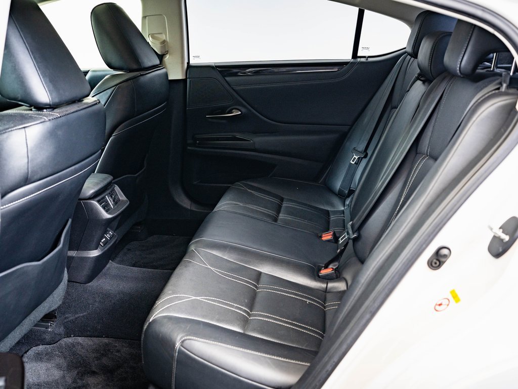 Certified 2019 Lexus ES 350 w/ Accessory Package 2 image 33