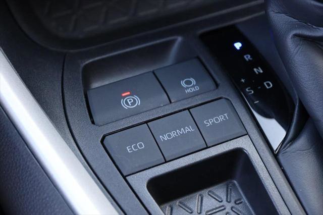 Certified 2025 Toyota RAV4 XLE Premium image 19