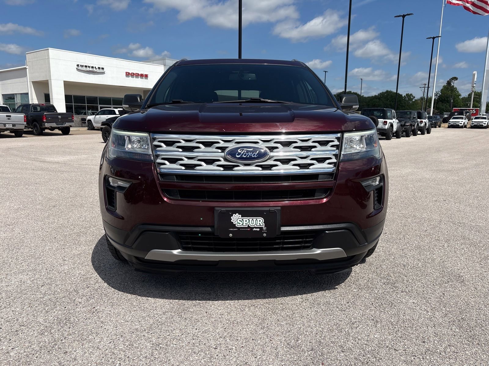 Used 2019 Ford Explorer XLT w/ Equipment Group 201A FWD image 9